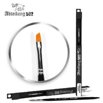 Abteilung 502 Size 8 Synthetic Angular Brush