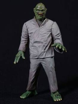 microMANIA - Creature Walks Among Us Figure