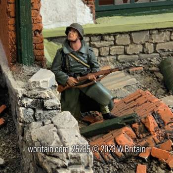 WW2: German Grenadier in Greatcoat Kneeling Looking Up