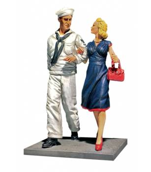 Jack Tars & Leathernecks Collection: Shore Leave - U.S.N. Sailor on Liberty With Date, 1942-45