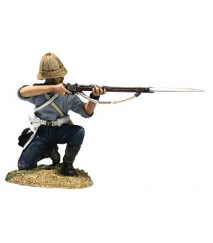 Zulu War Collection: 24th Foot Kneeling Firing in Shirtsleeves