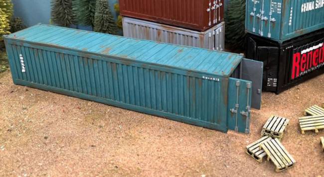 40 ft Shipping Container & 8 Pallets