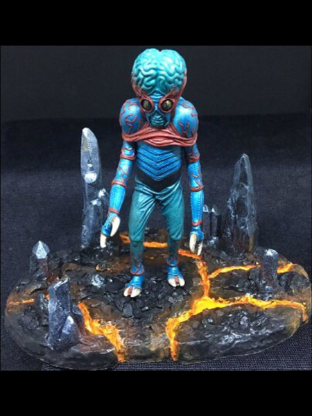 microMANIA - Alien Mutant Figure and Base