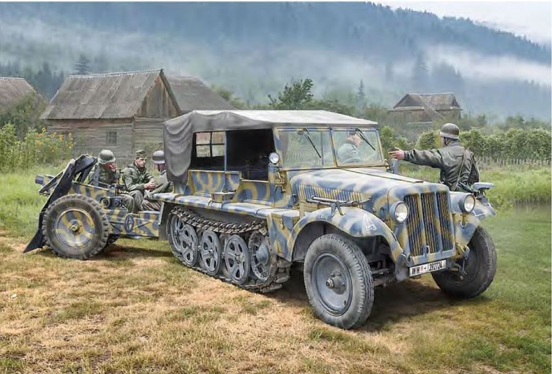 SdKfz 10 Demag Halftrack w/Le IG18 Gun & Crew