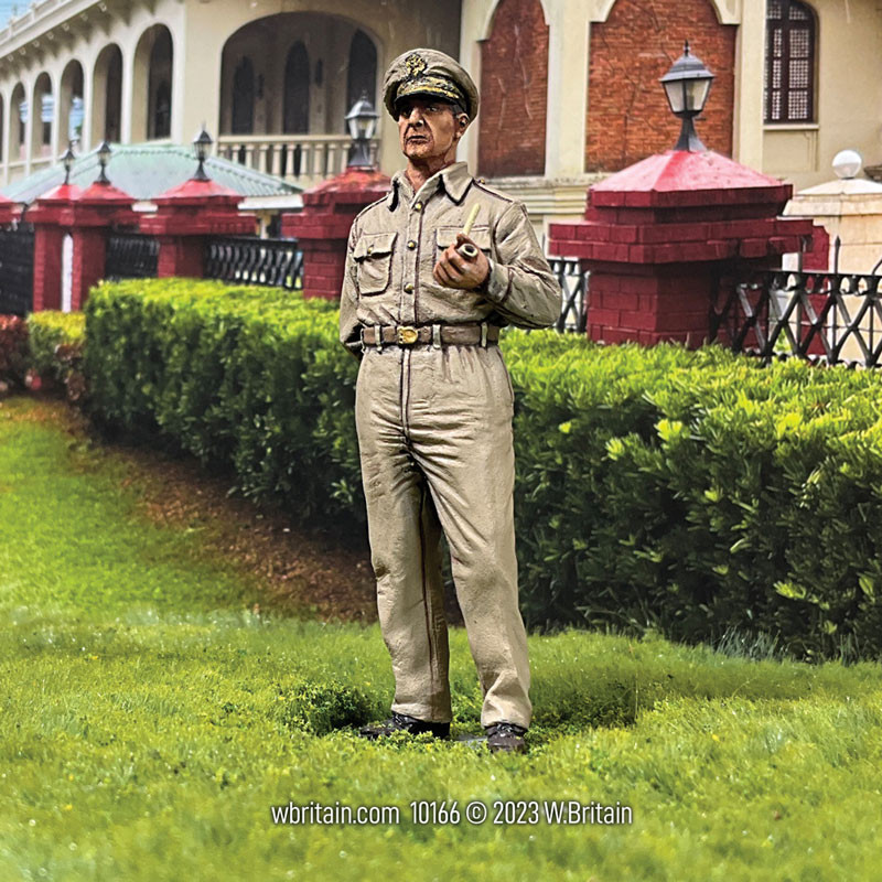 The Museum Collection: U.S. General Douglas MacArthur 1945